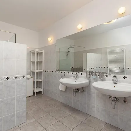 Art Διαμέρισμα *